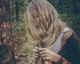 ¿Cómo evitar la caída de pelo esta primavera?